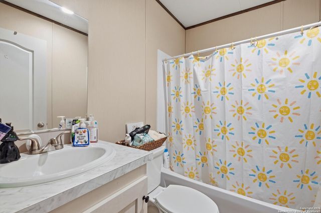 4426 Southern Trl, Von Ormy, TX 78073