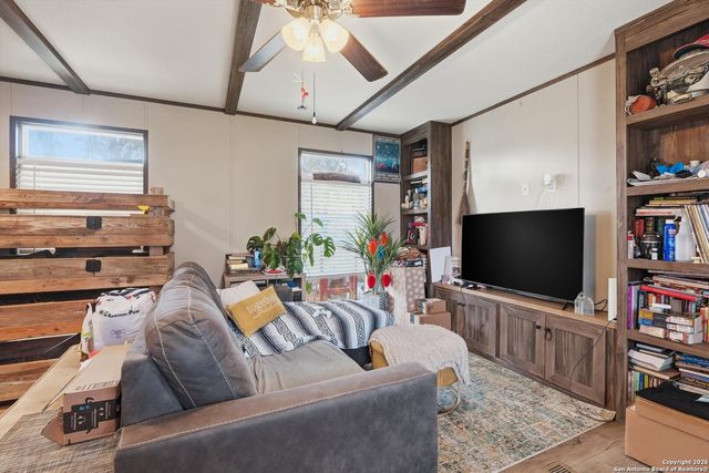 4426 Southern Trl, Von Ormy, TX 78073