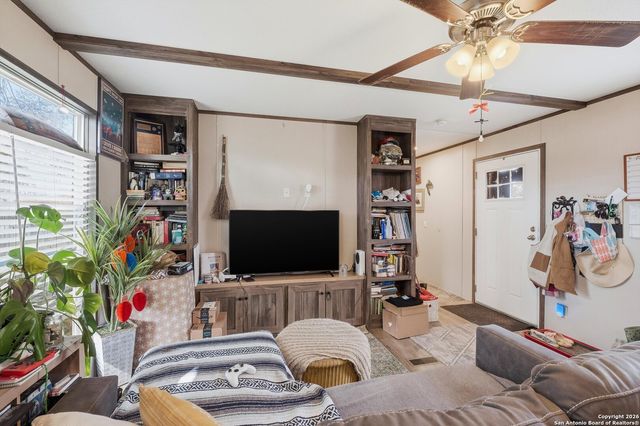 4426 Southern Trl, Von Ormy, TX 78073