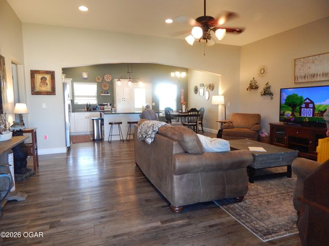 804 Summerlyn Lane, Carl Junction, MO 64834