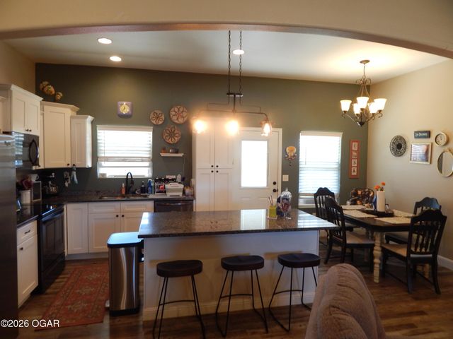 804 Summerlyn Lane, Carl Junction, MO 64834