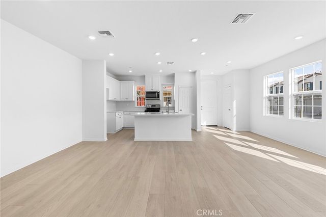 4191 E Carmel Privado, Ontario, CA 91761
