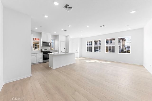 4191 E Carmel Privado, Ontario, CA 91761