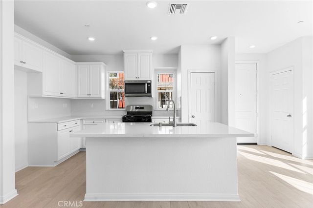 4191 E Carmel Privado, Ontario, CA 91761