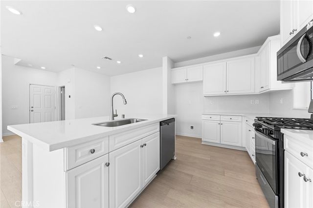 4191 E Carmel Privado, Ontario, CA 91761