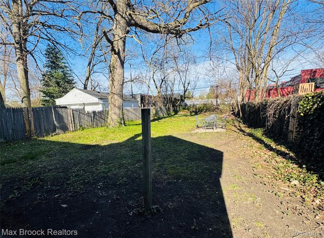 510 Stratford Road, Ferndale, MI 48220