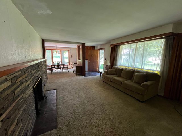 18 Montvert Road, Middletown Springs, VT 05757