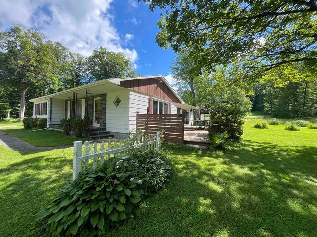18 Montvert Road, Middletown Springs, VT 05757
