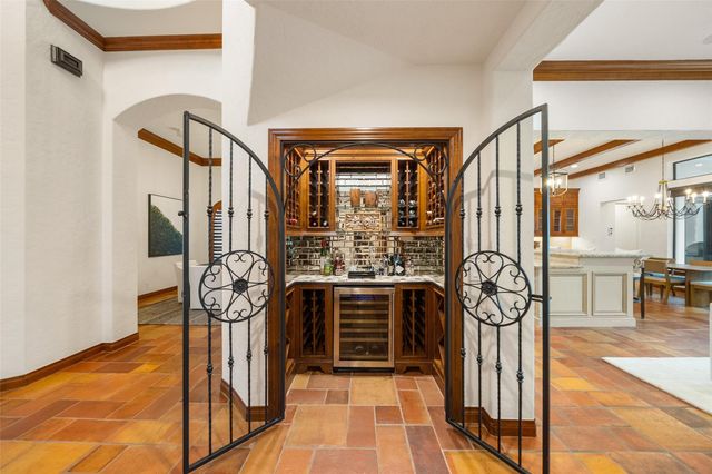 83 Lakeside Green, The Woodlands, TX 77382