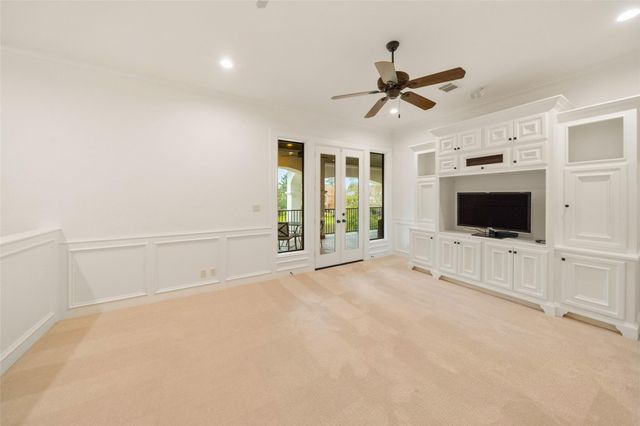 83 Lakeside Green, The Woodlands, TX 77382