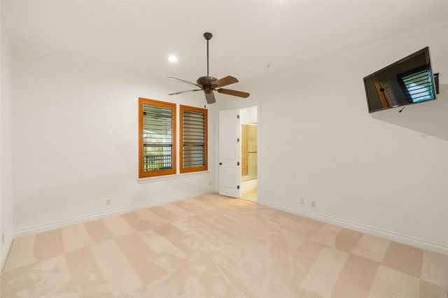 83 Lakeside Green, The Woodlands, TX 77382