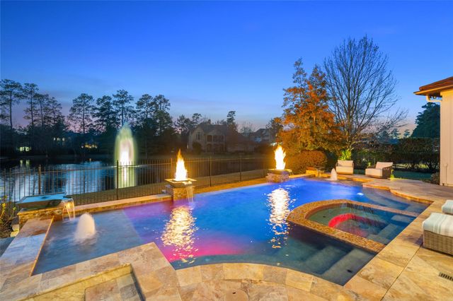 83 Lakeside Green, The Woodlands, TX 77382