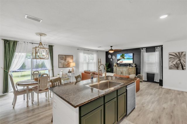 4110 WILLOW HAMMOCK DR, Palmetto, FL 34221
