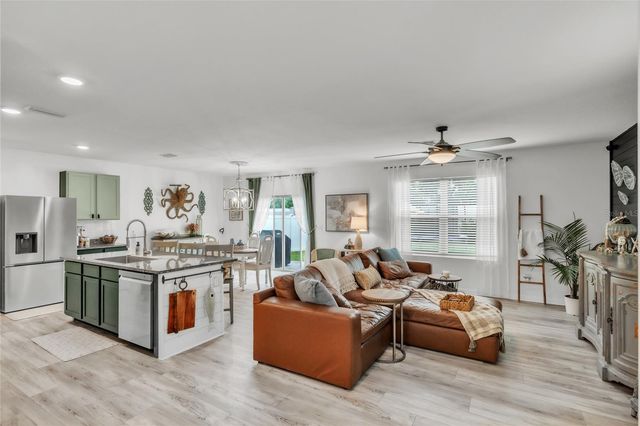 4110 WILLOW HAMMOCK DR, Palmetto, FL 34221