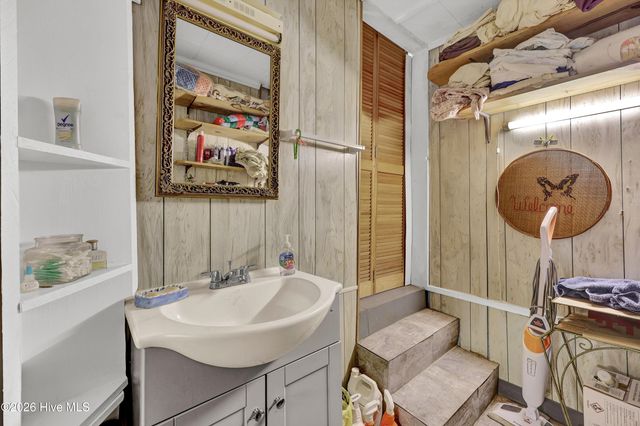 107 Long Leaf Drive, Wilmington, NC 28401