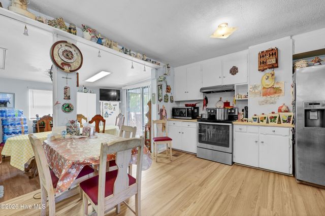 107 Long Leaf Drive, Wilmington, NC 28401