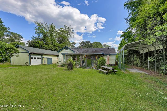 107 Long Leaf Drive, Wilmington, NC 28401