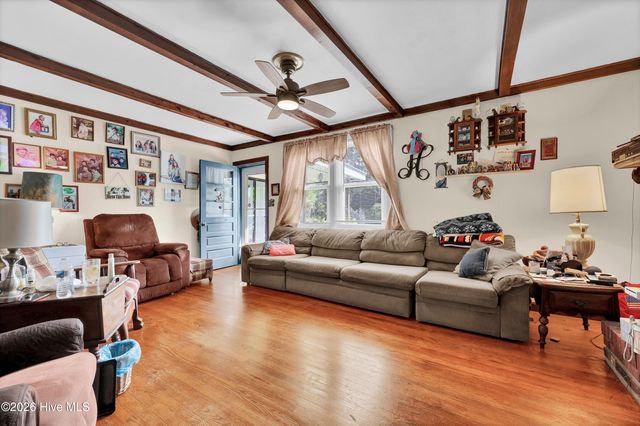 107 Long Leaf Drive, Wilmington, NC 28401