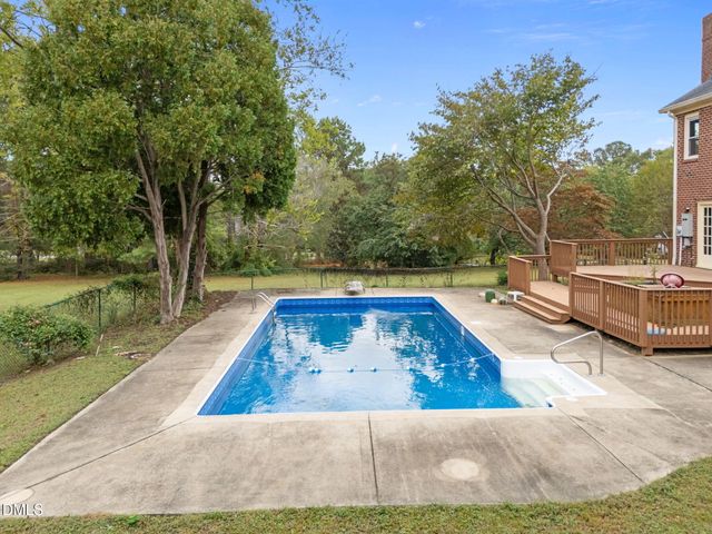 5804 Devon Circle, Raleigh, NC 27604