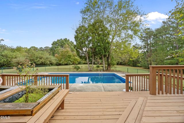 5804 Devon Circle, Raleigh, NC 27604