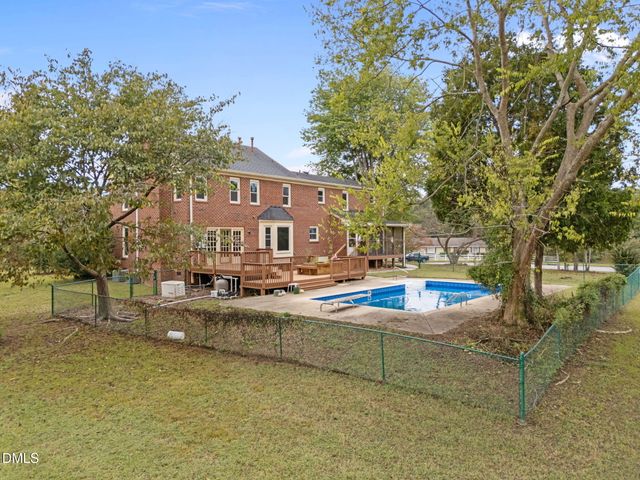 5804 Devon Circle, Raleigh, NC 27604