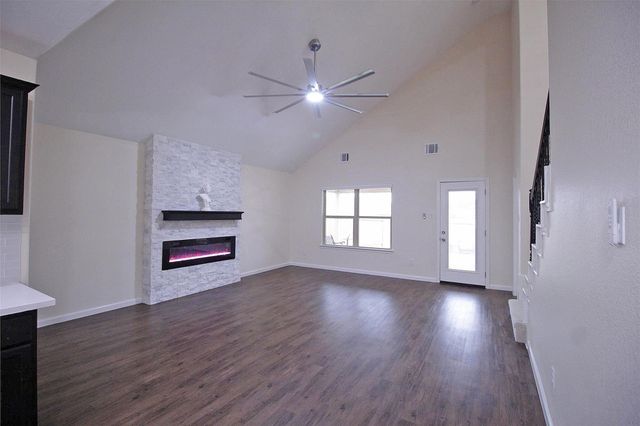 5612 Rainflower Terrace Lane, Spring, TX 77389