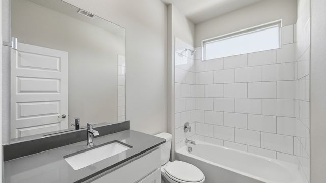 1905 JACKSON Street, Cleburne, TX 76033