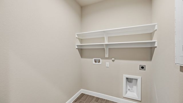 1905 JACKSON Street, Cleburne, TX 76033