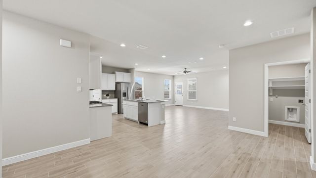 1905 JACKSON Street, Cleburne, TX 76033