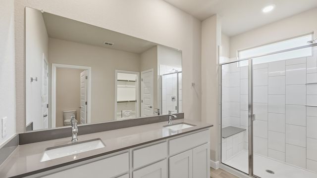 1905 JACKSON Street, Cleburne, TX 76033