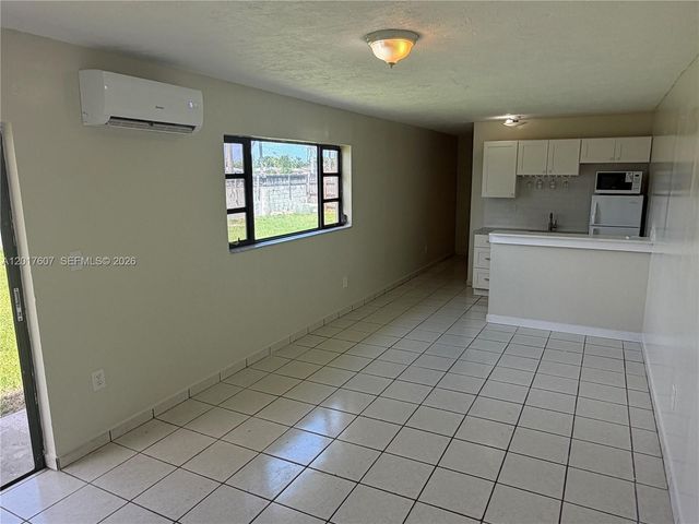 10375 SW 152nd TER B, Miami, FL 33157