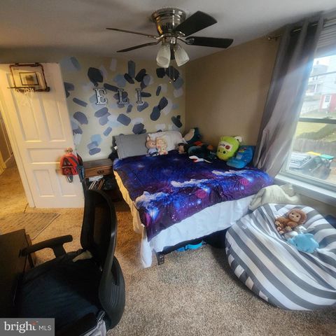 11 E LANCASTER ST, Red Lion, PA 17356