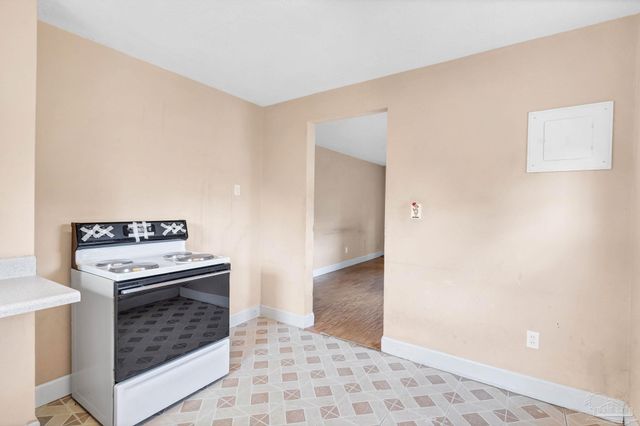 122 State St, Pensacola, FL 32506