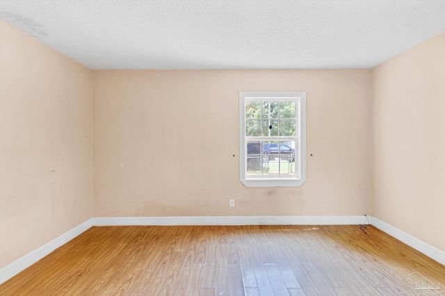 122 State St, Pensacola, FL 32506
