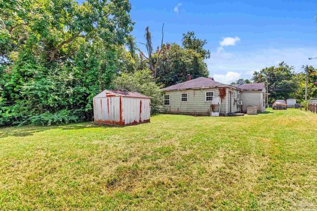 122 State St, Pensacola, FL 32506