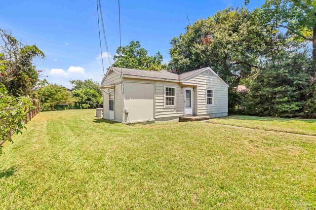 122 State St, Pensacola, FL 32506