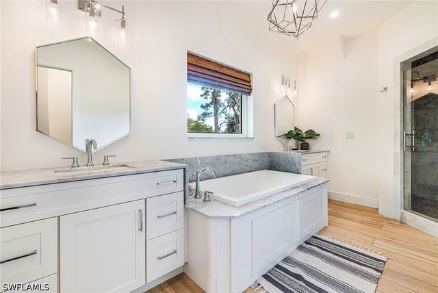 27323 Elwood DR, Bonita Springs, FL 34135