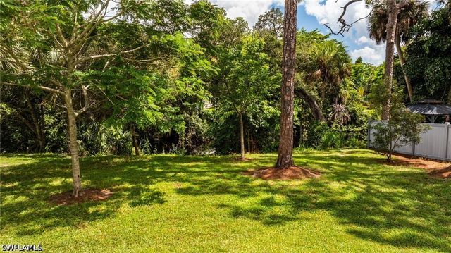 27323 Elwood DR, Bonita Springs, FL 34135
