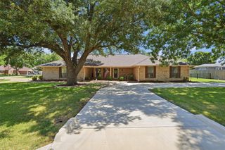 5711 Cortez Drive, Granbury, TX 76049