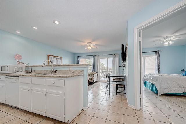 9520 Seawall Blvd 126, Galveston, TX 77554