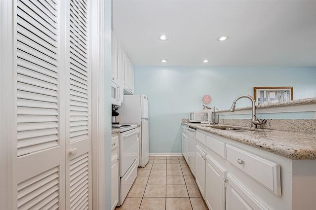 9520 Seawall Blvd 126, Galveston, TX 77554