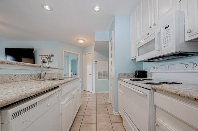 9520 Seawall Blvd 126, Galveston, TX 77554