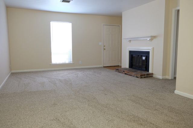 126 Academy Sq, Nashville, TN 37210