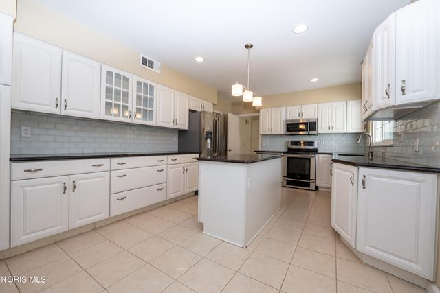 2953 Westchester Road, Toledo, OH 43615