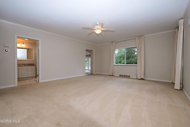 2953 Westchester Road, Toledo, OH 43615
