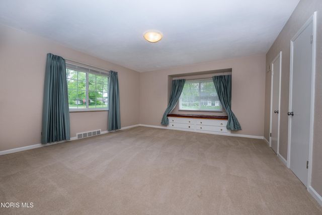 2953 Westchester Road, Toledo, OH 43615