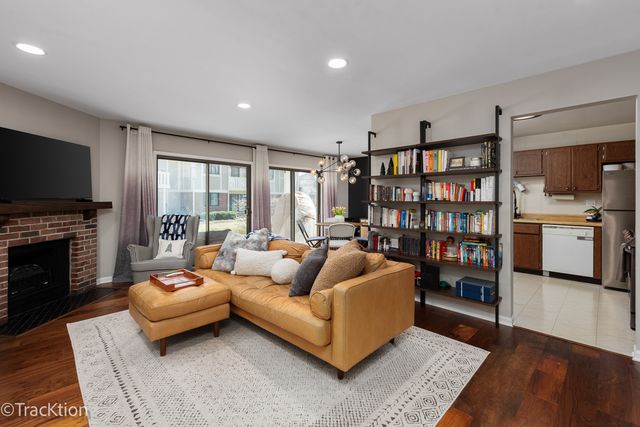 1147 Middlebury Lane B1, Wheeling, IL 60090