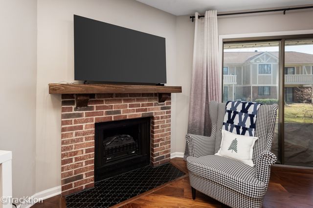 1147 Middlebury Lane B1, Wheeling, IL 60090