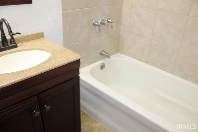 5808 Mendota Drive, Kokomo, IN 46902