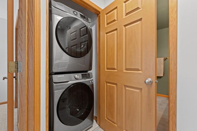 1878 Deerhaven Lane NE 14, Rochester, MN 55906